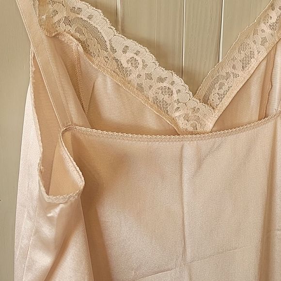 Vtg Maidenform Sweet Nothings Nylon Camisole Lingerie V-Neck Lace Size 36 Peach - Picture 6 of 7